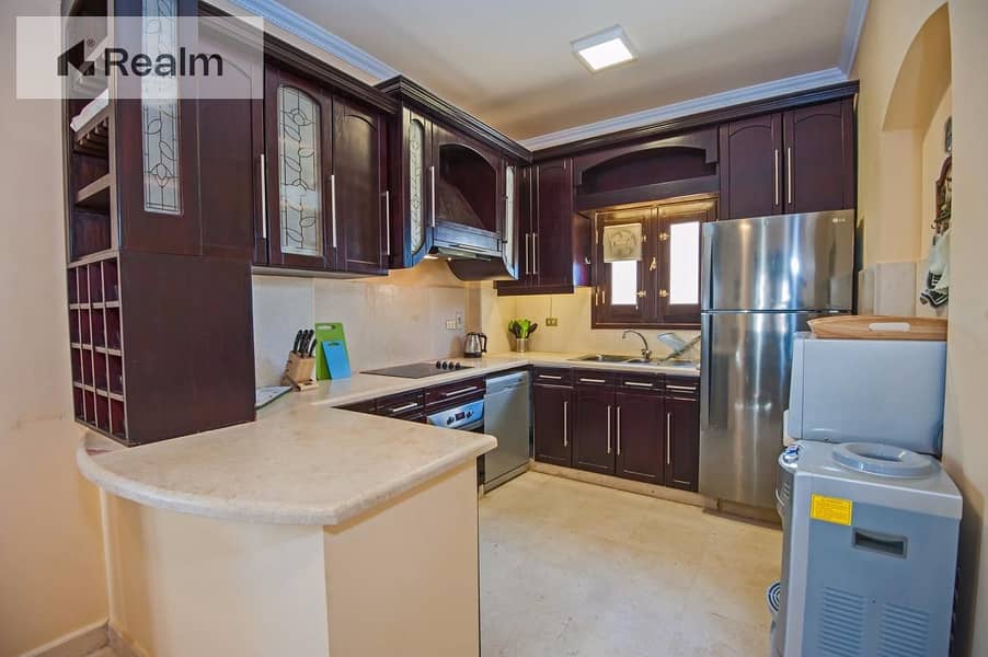 6 WhatsApp Image 2025-10-09 at 12.13. 26_2f18cb20. jpg