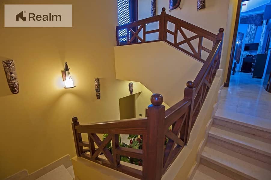 12 WhatsApp Image 2025-10-09 at 12.13. 27_73d52bc7. jpg