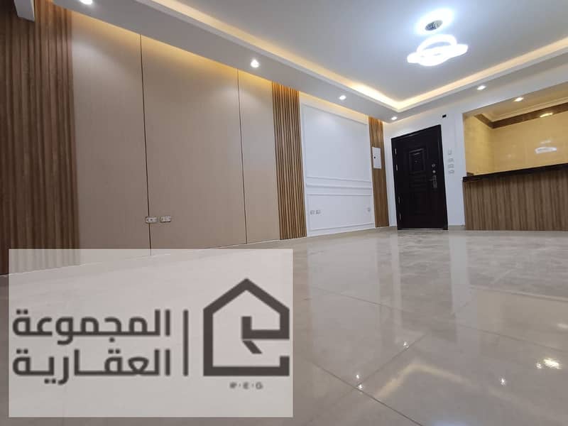 8 0d930c53-8fcf-4242-91e8-6ff577ec2f8a. jpg