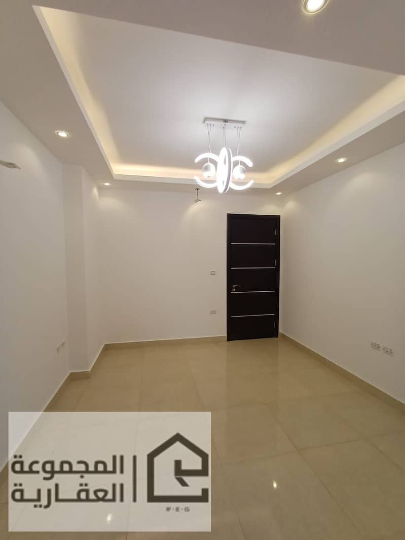 11 64729d7e-0997-40d9-b3d0-86bb5e3e6667. jpg