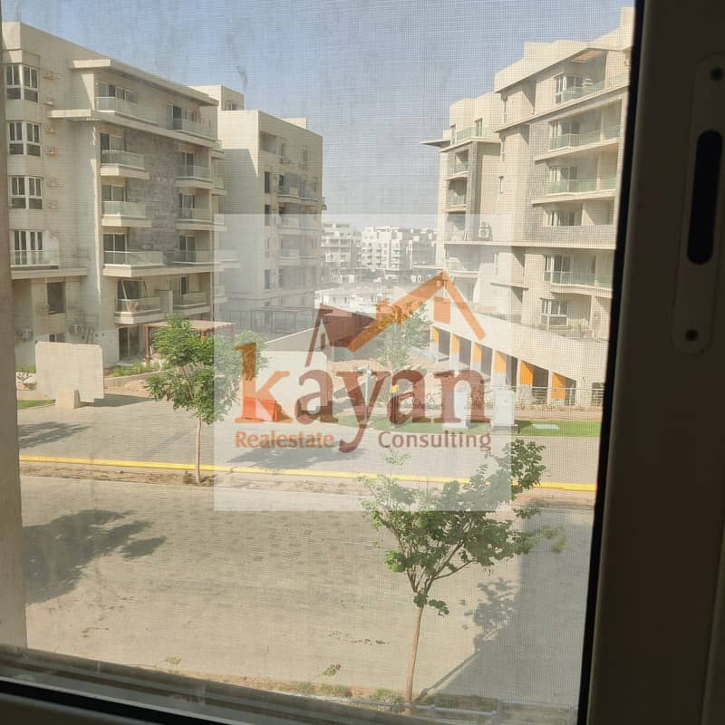 4 3abbf393-d77a-47d7-a68c-78c7d0f362e4. jpg