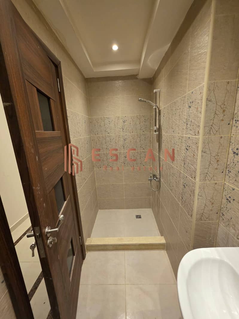 7 WhatsApp Image 2025-08-20 at 8.37. 35 AM (1). jpeg