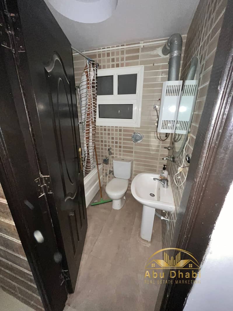 8 416fbd19-b93f-42f3-944e-00bbd6ea291a. jpg