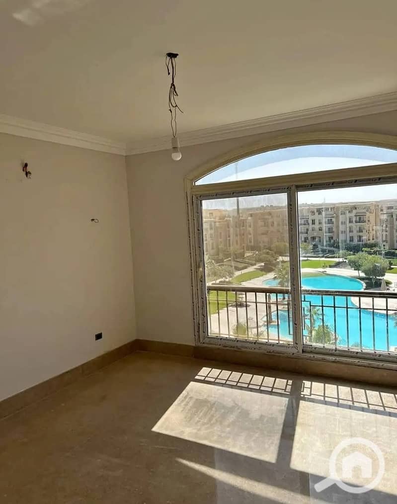 4 057785a5-6893-4578-8eb7-691bd2ba5a37. jpg