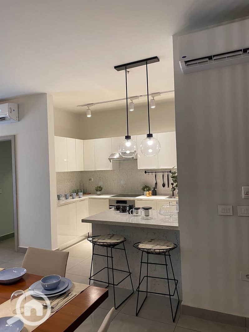 2 2e79ee82-b6b5-40a5-928f-965c5f60c66e. jpg