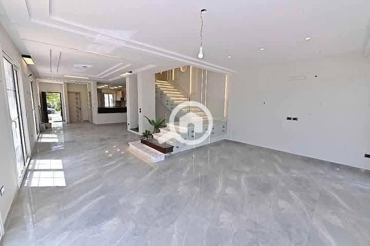 4 4baa6208-539f-4628-a9b8-43965c4b85e3. jpg