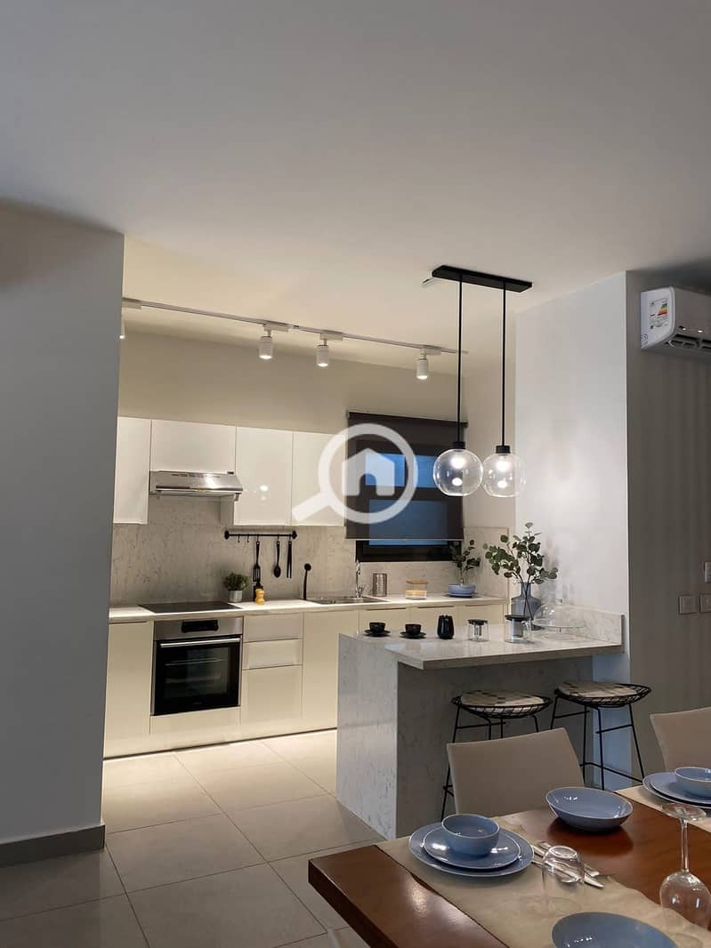 9 9ea0bef9-0b69-4127-aea8-c0f2aec5d976. jpg