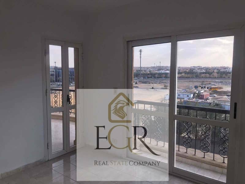 4 559a7913-728a-4aee-aba6-e3d69fd09314. jpg