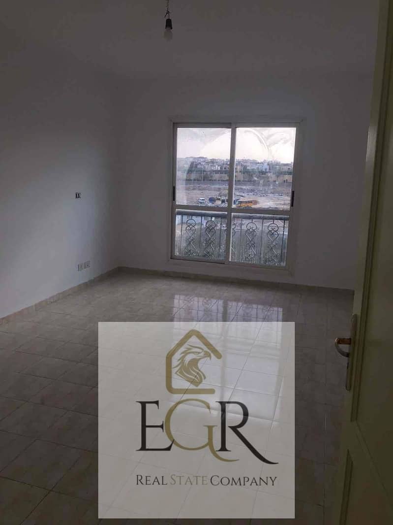 10 c925dc68-da26-40b1-9dfb-ab3a05857975. jpg