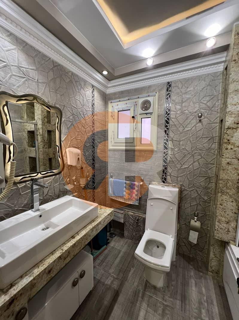 11 1552fdd1-4d61-4aa5-bf65-2a6ac009d945. jpg