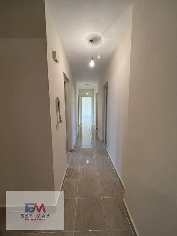 6 21ec5c1a-2a8e-46e6-8205-56e643a2813a. jpeg