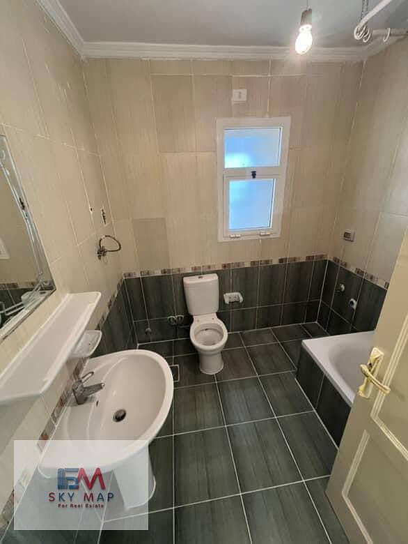 11 4fb7299a-5a56-4a40-a3b1-b0f24027d661. jpeg