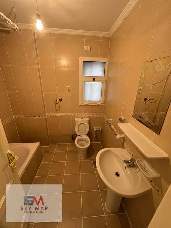 16 b150c0eb-e202-400d-8453-10eb03b50d27. jpeg