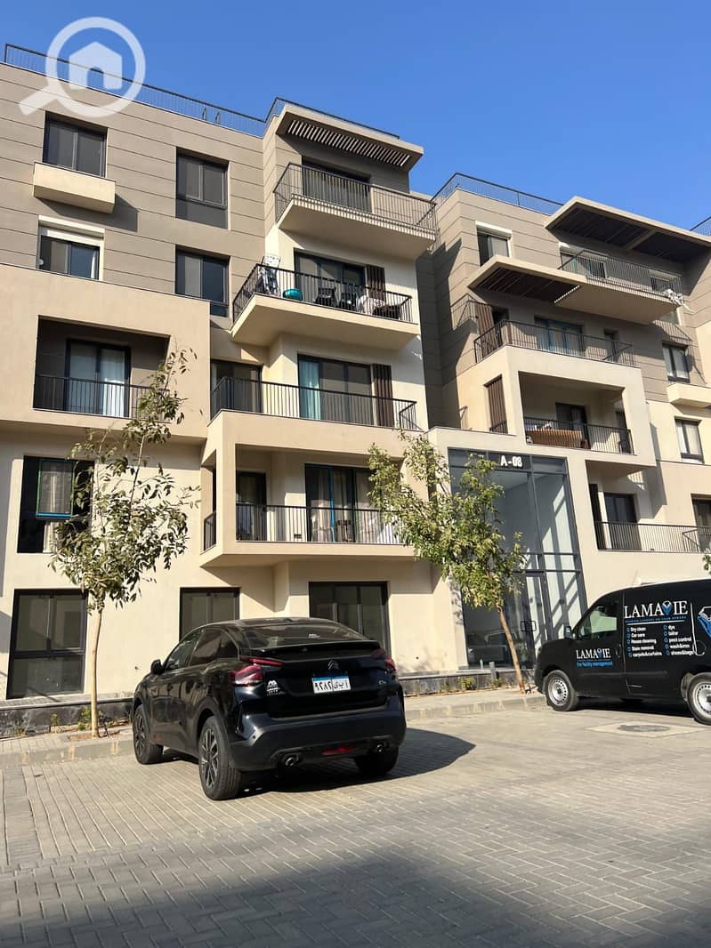 4 2487cc81-d5f3-4df5-9618-7f4023d5faeb. jpg