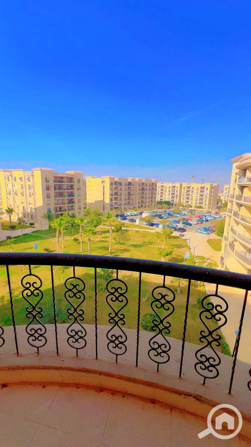 6 4e991874-e45f-438e-bb7e-d12d4b4e1b5a. jpeg