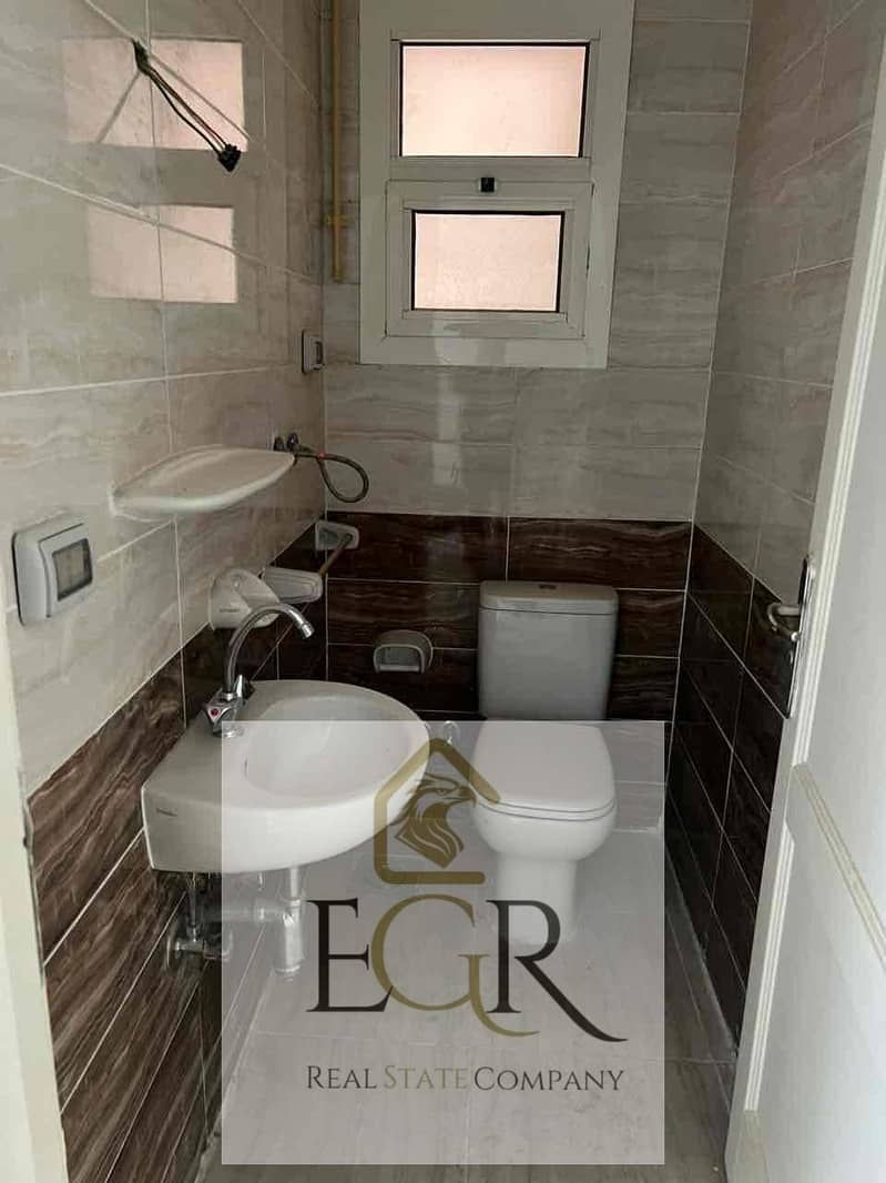 10 cfa7c632-c703-4620-bdb3-57a438fd8650. jpg