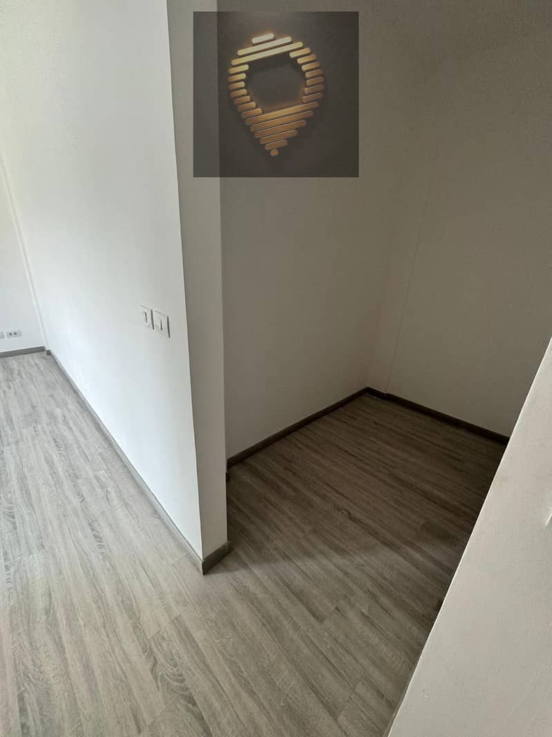 9 WhatsApp Image 2025-02-19 at 15.43. 35_96df9f76. jpg