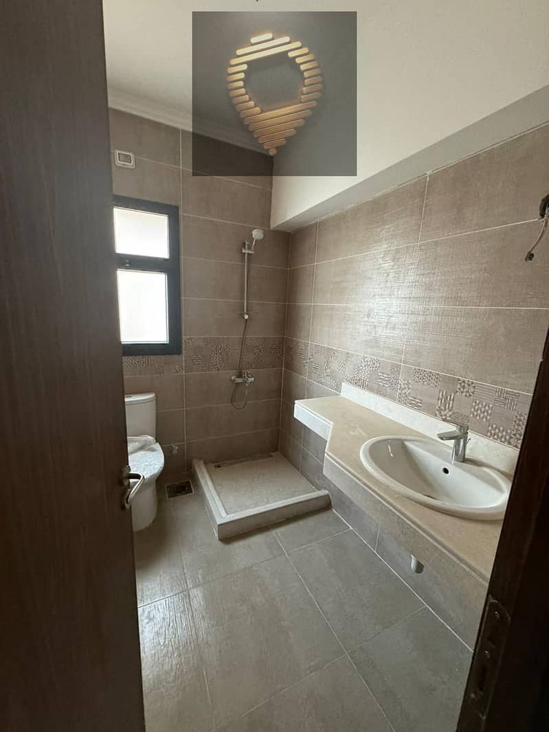 15 WhatsApp Image 2025-02-19 at 15.43. 37_aebeb16b. jpg