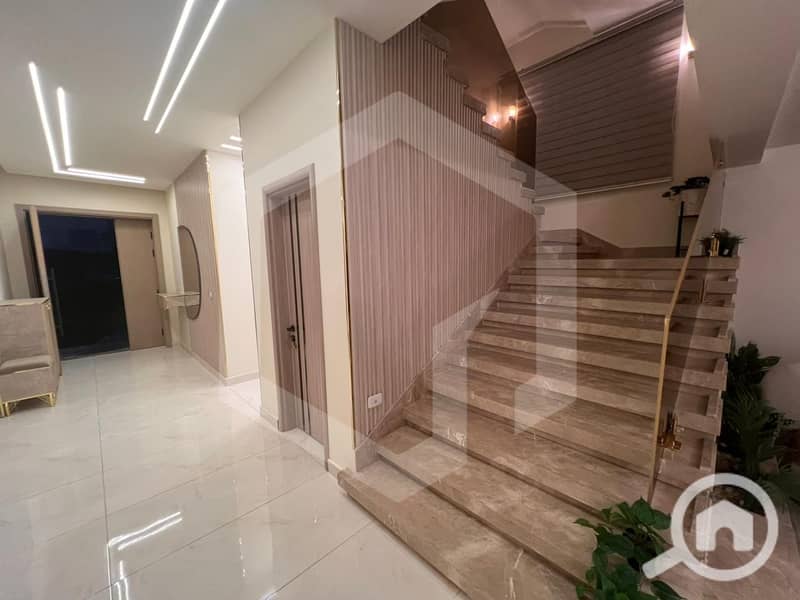 6 Palm Valley 6. jpg