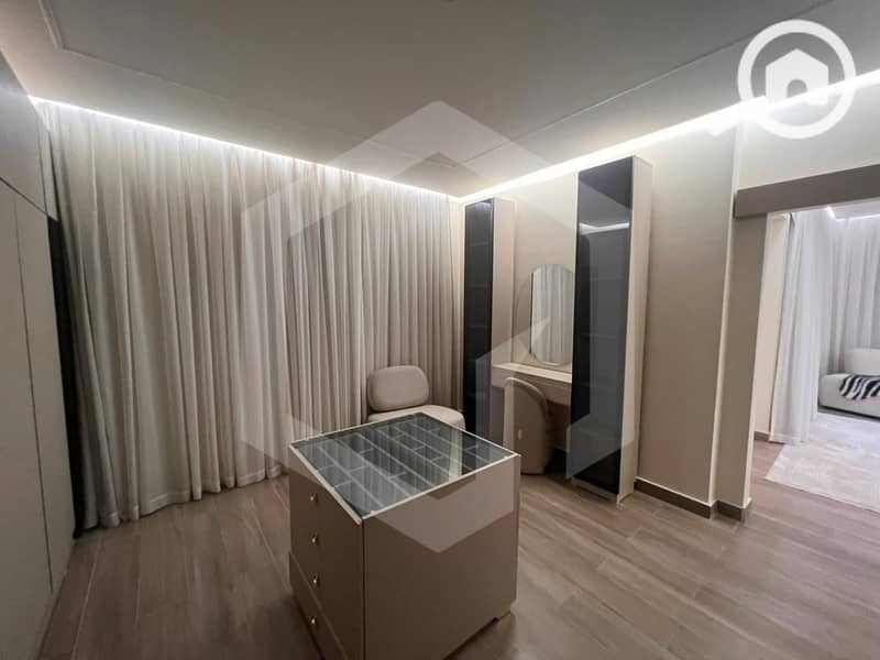 13 Palm Valley 13. jpg