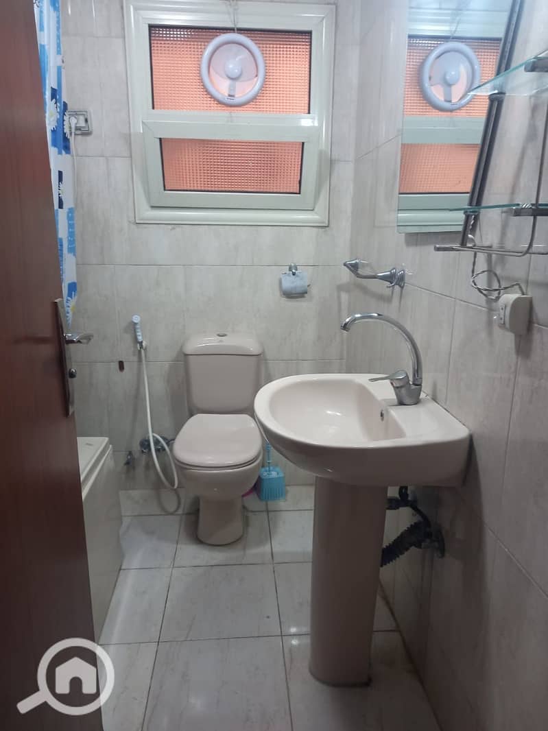 10 906f7f11-074c-4bf5-9596-59e7ee74921b. jpeg