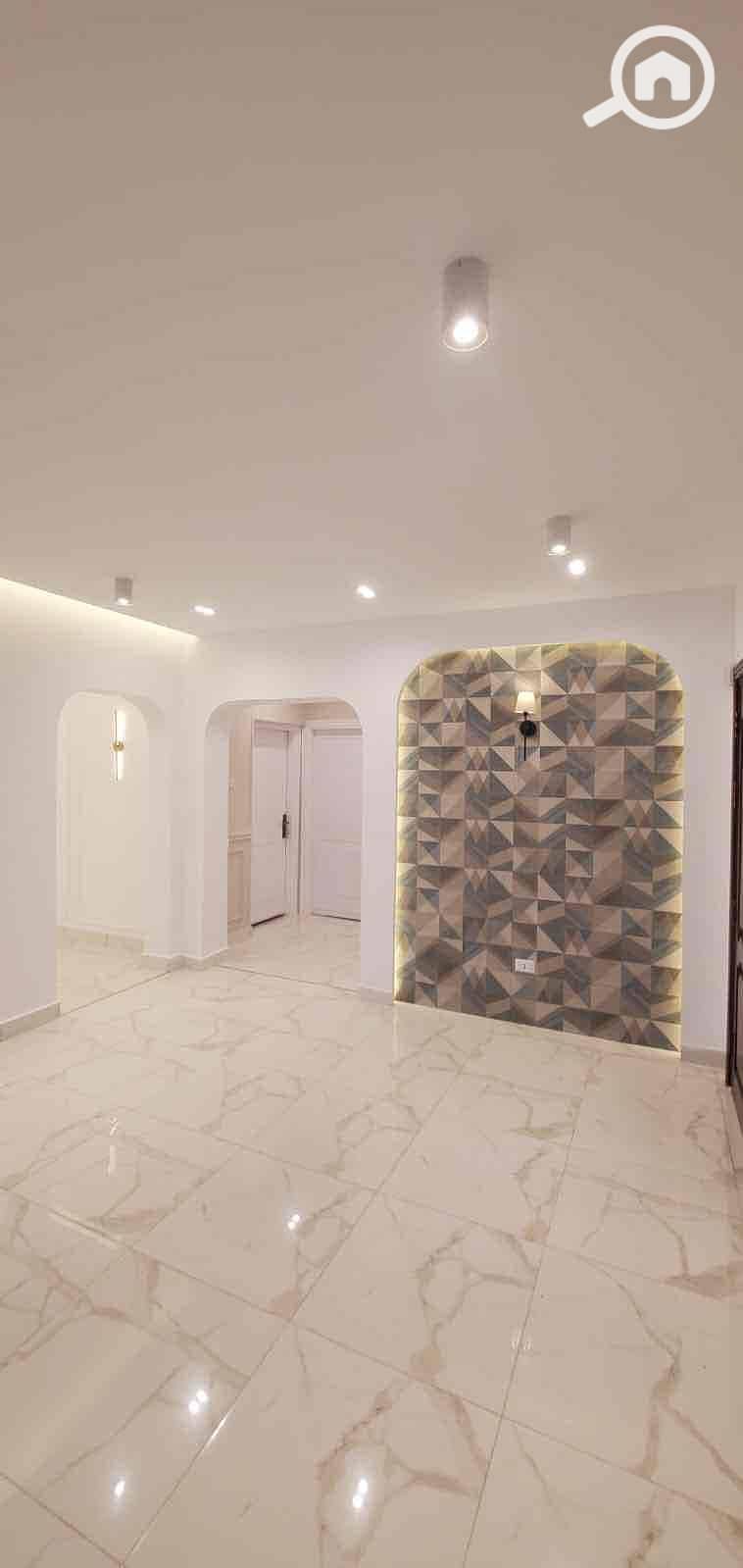 7 0c0254d0-d953-4233-a369-ea5a2acc29d0. jpg