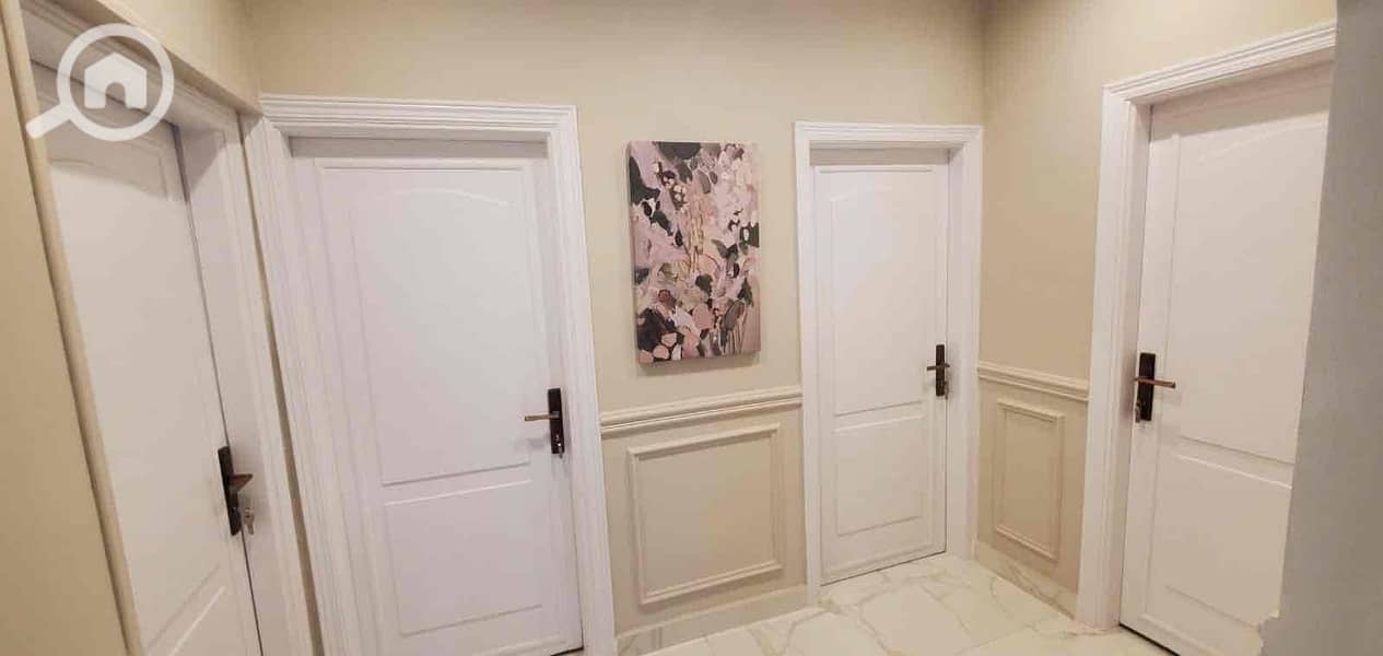 8 6f5004d6-965e-467f-85d6-475d4a8a1bd6. jpg