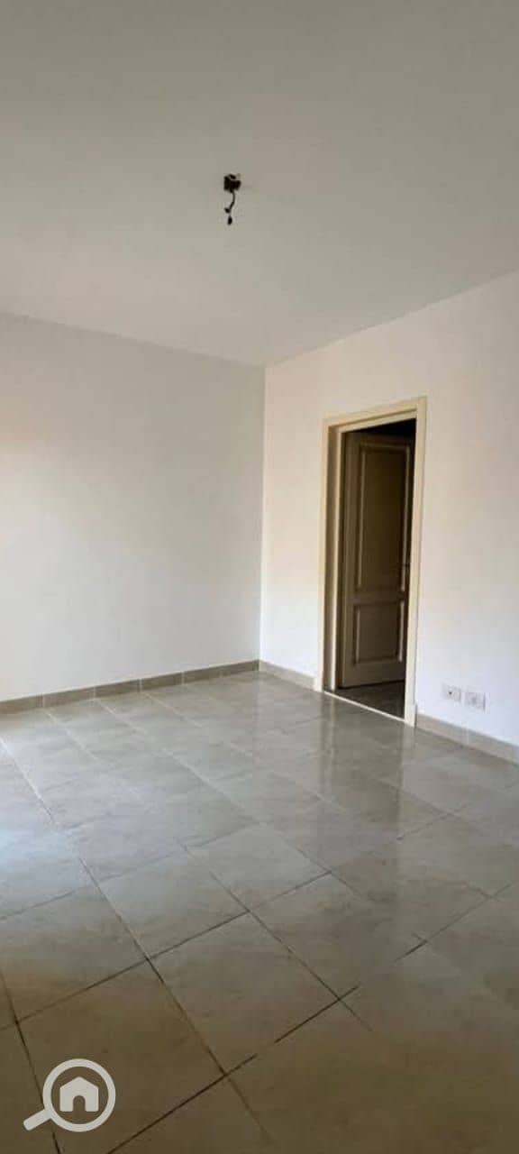 4 c55a4078-c52c-4b6a-b46b-c522a0afdfd8. jpeg