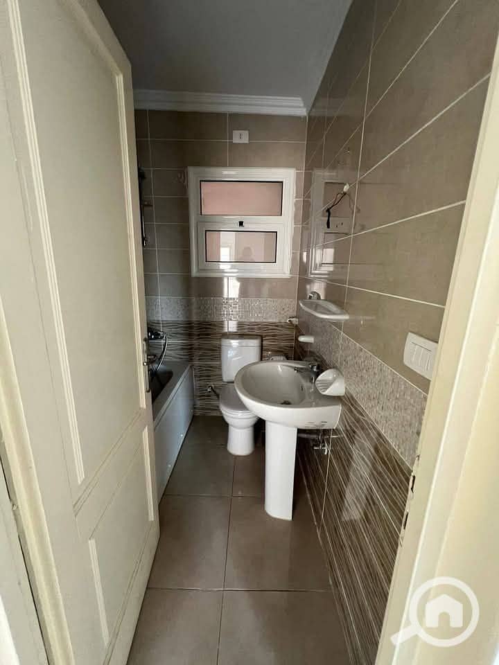 10 5e4de9ac-60e9-43f3-ad01-ebc31341e32e. jpeg