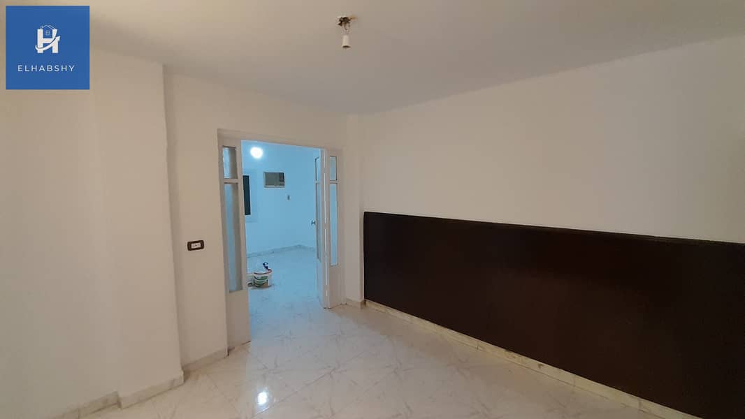 4 شقة للبيع في الدقى 95م قرب  شارع الدقى الرئيسى ببلكونة كبيرة لقطة ومسجلة  (4). jpg