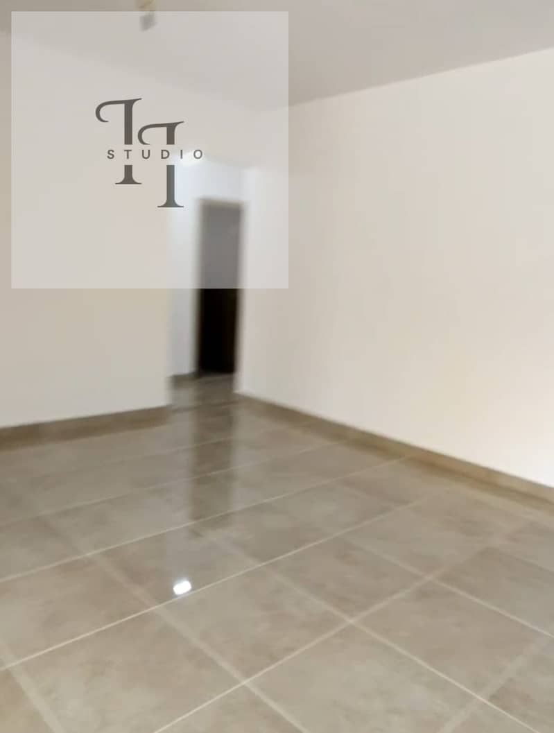 4 WhatsApp Image 2026-01-07 at 12.11. 55 PM (1). jpeg