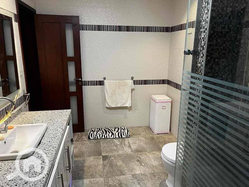 12 62cc9c68-42b5-4f68-9115-23996320b827. jpg