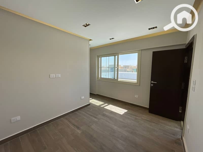 10 WhatsApp Image 2026-01-07 at 11.06. 59 AM. jpeg