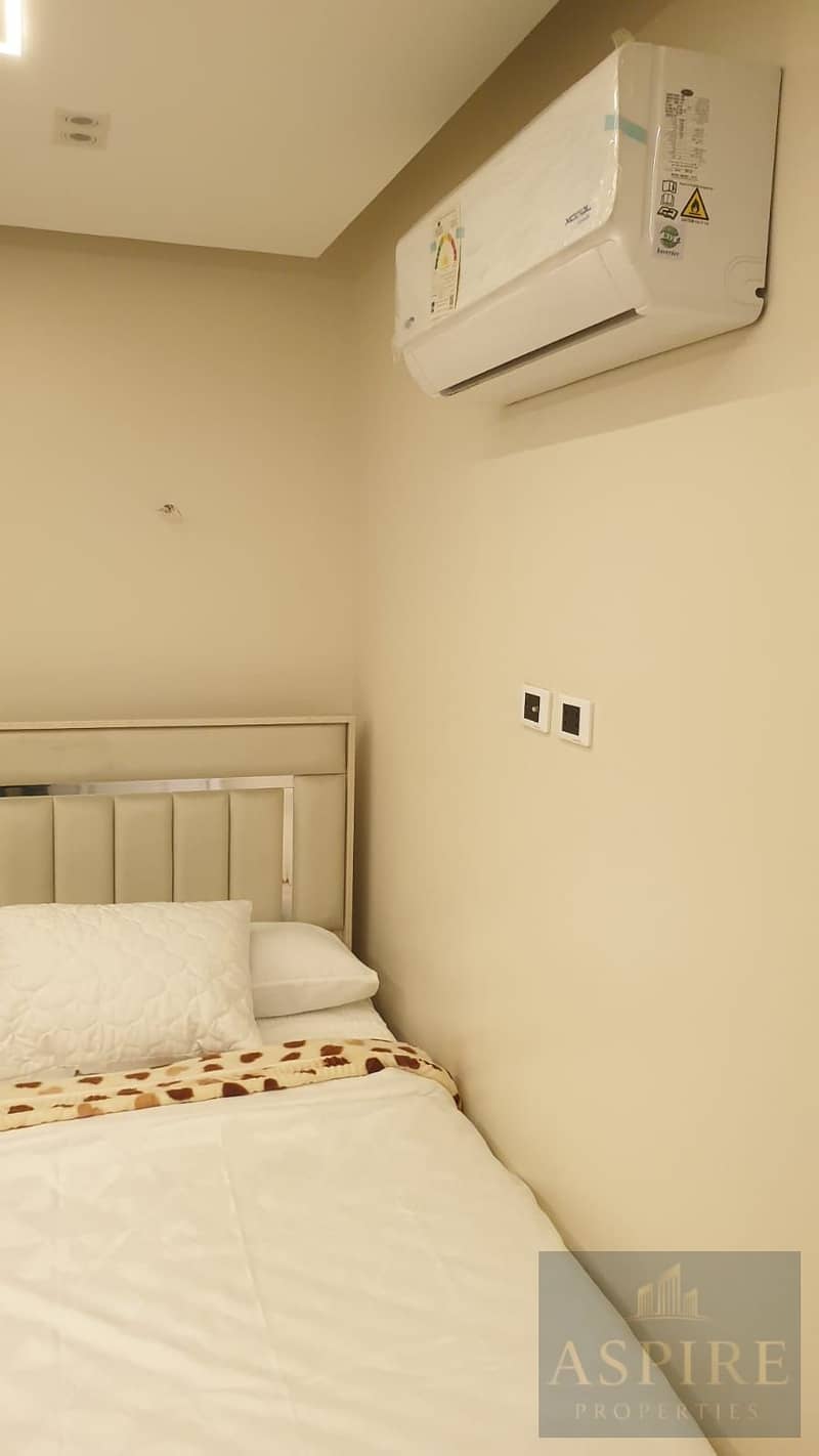 4 WhatsApp Image 2025-12-24 at 9.15. 45 PM (1). jpeg