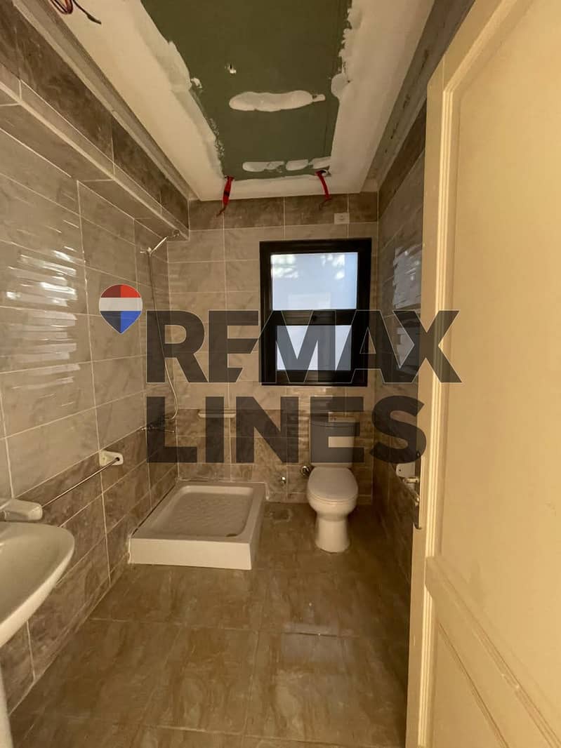 10 WhatsApp Image 2026-01-05 at 04.45. 14 (1). jpeg