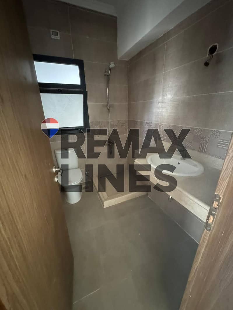 4 WhatsApp Image 2026-01-07 at 09.27. 35. jpeg