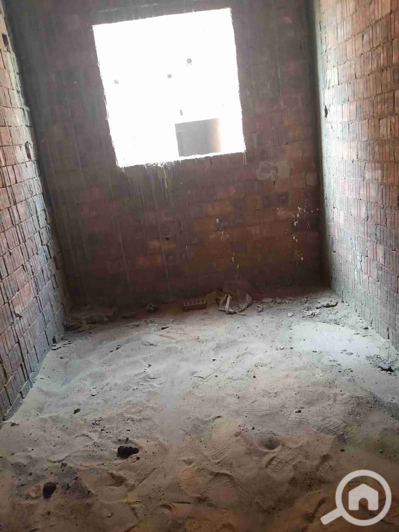 5 24e61780-c8c2-4fb7-83c0-15a3afc643ff-1_all_2869. jpg