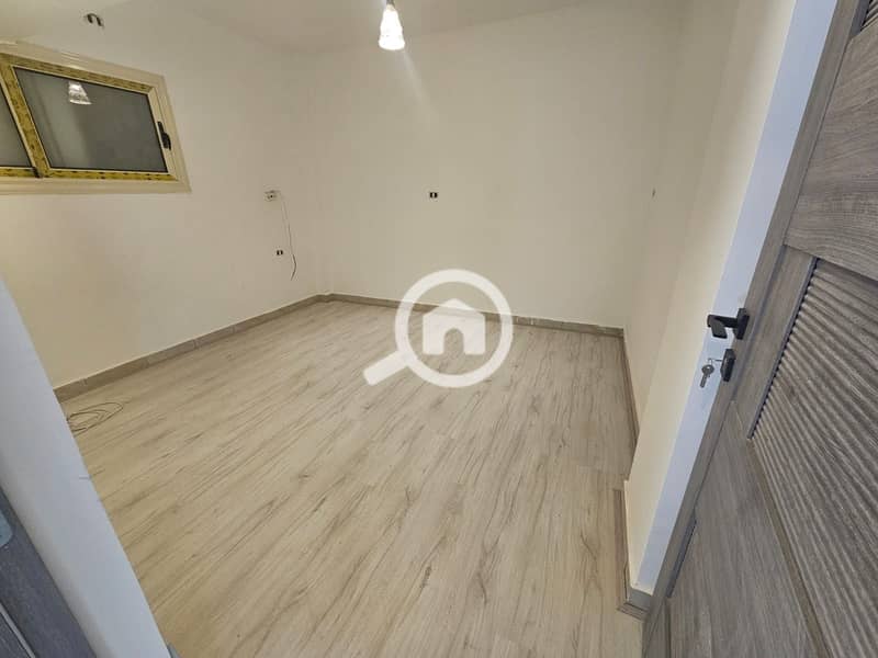 2 4a84b071-7d7e-4fe2-9223-37e9040d2b7b. jpg