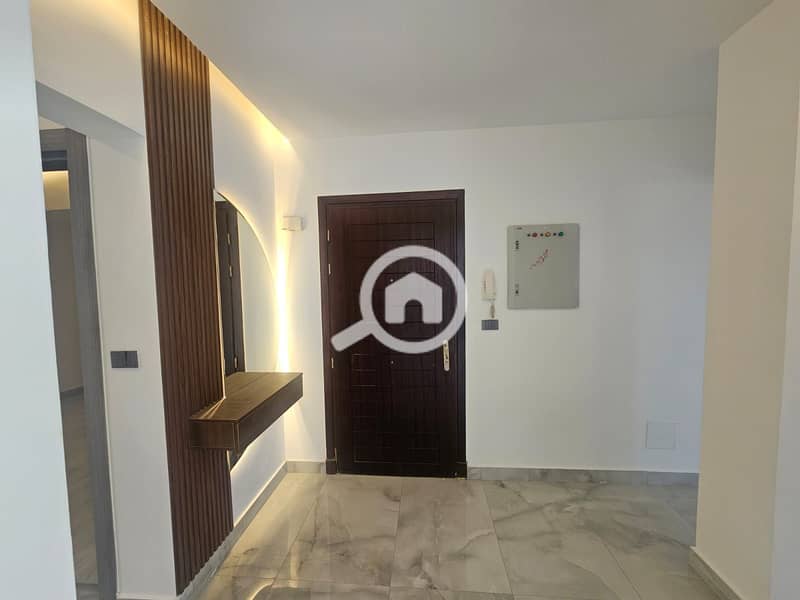 7 e7f7da43-99c4-4860-8a71-12caf1c8360f. jpg