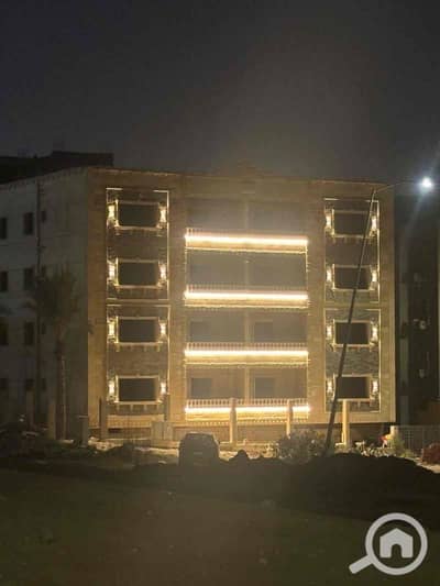 3 Bedroom Flat for Sale in 6th of October, Giza - 8d432535-1b30-4fe1-bc79-18e4c47dee91. jpg