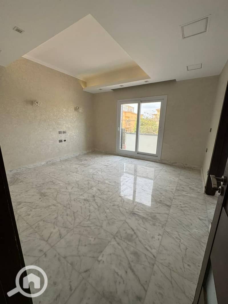 5 2e23f8d1-6aa7-40cf-bd7e-bfe0caf89c2e. jpeg