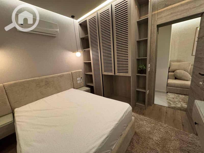 5 3e7fe8bb-cdbb-449e-87dc-b4e376210407. jpg