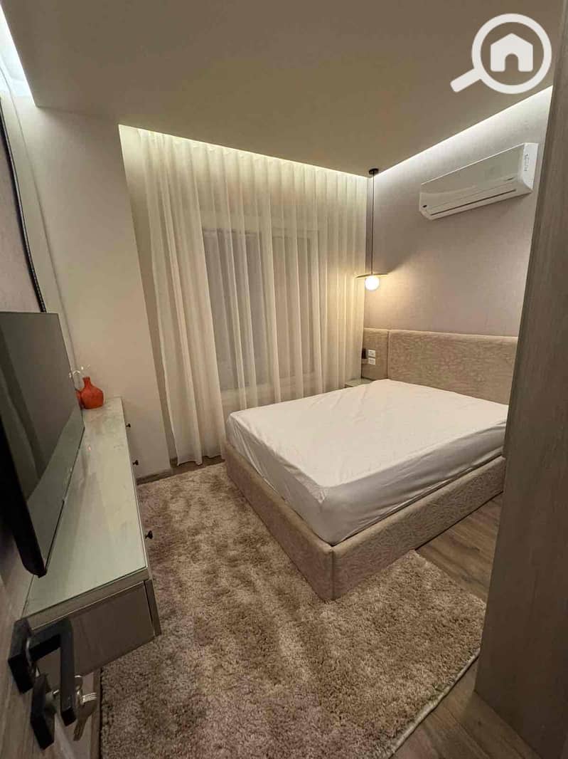 7 63ada2fe-d32e-41e0-9be5-daa7bbe3c772. jpg