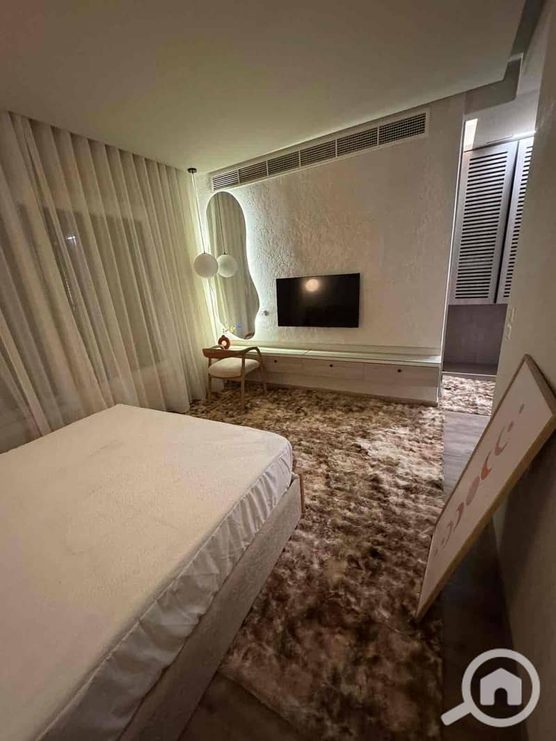 10 eb8395e7-414c-427b-a41d-566b001caacc. jpg