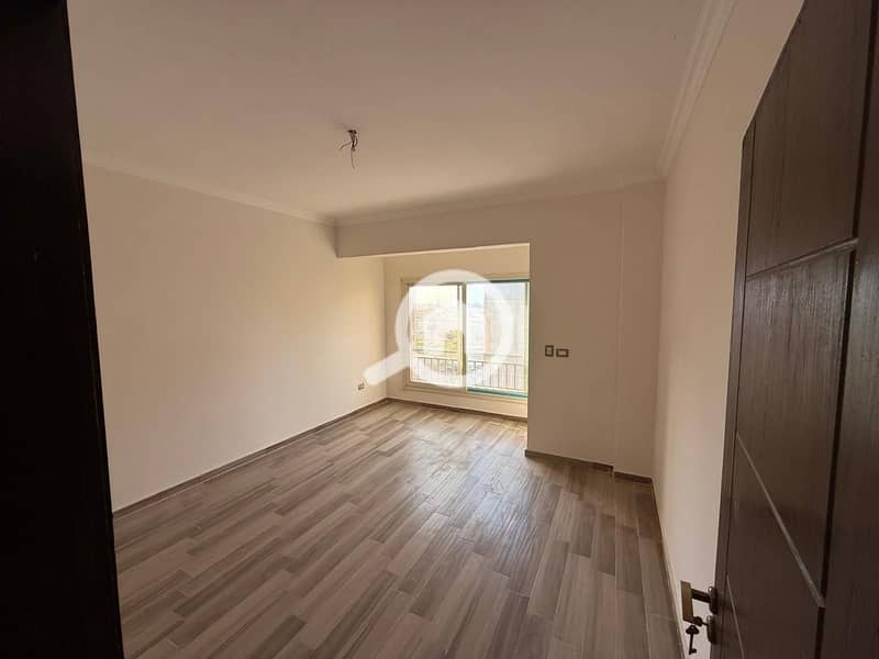 5 WhatsApp Image 2026-01-07 at 12.45. 14 PM (1). jpeg