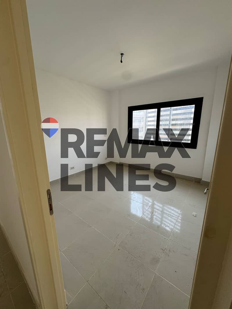 4 WhatsApp Image 2026-01-07 at 09.34. 52 (1). jpeg