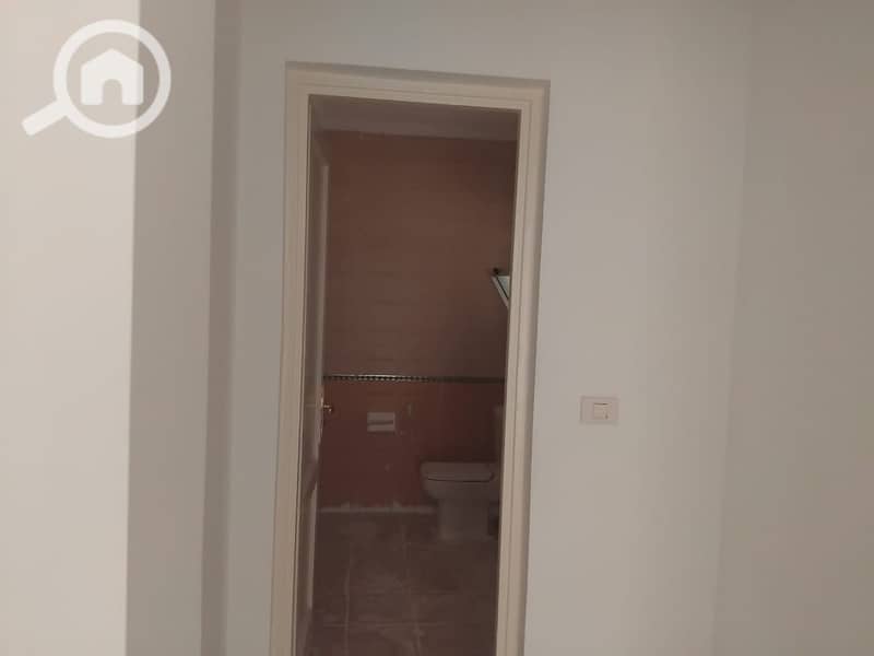 14 f46541ef-bc3e-48ee-a90c-e4a20542e678. jpeg