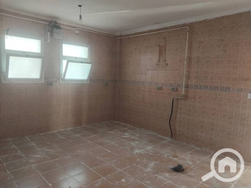 15 9e4cae5a-4315-4d1f-bdaa-782cd0356254. jpeg