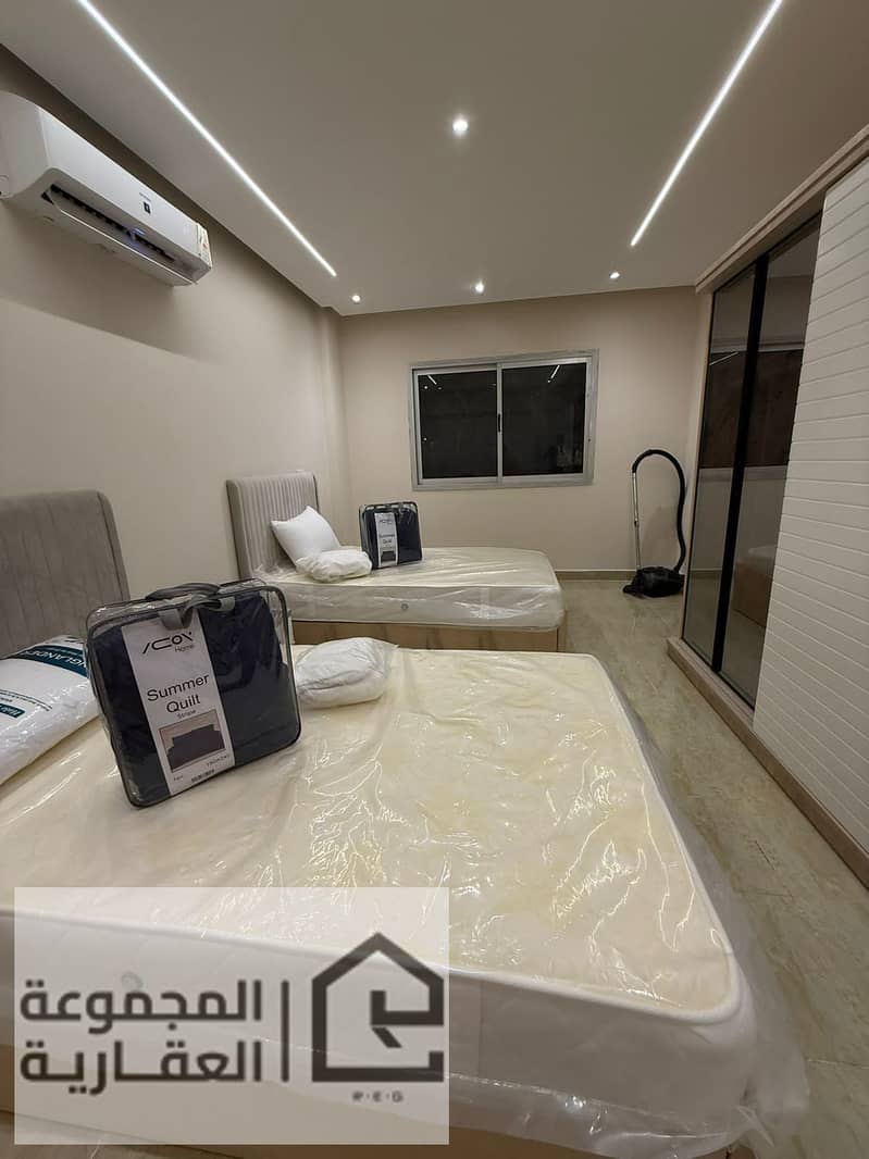 4 f300f024-811e-4b14-af1a-cd3e2a32a55b. jpg