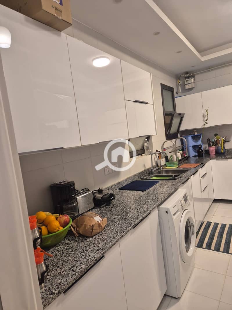 8 6ce1bc34-6433-46c0-ad3b-8e0448ad5dc9. jpeg